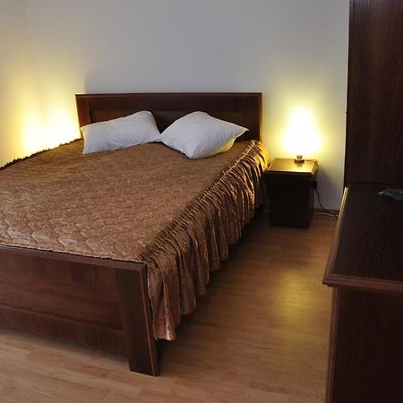 Oras Zlatna Hotel Kültér fotó
