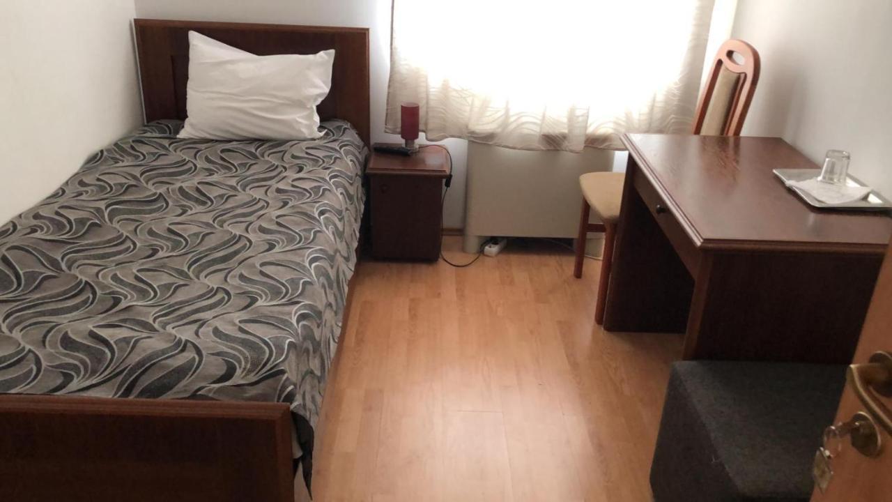 Oras Zlatna Hotel Kültér fotó